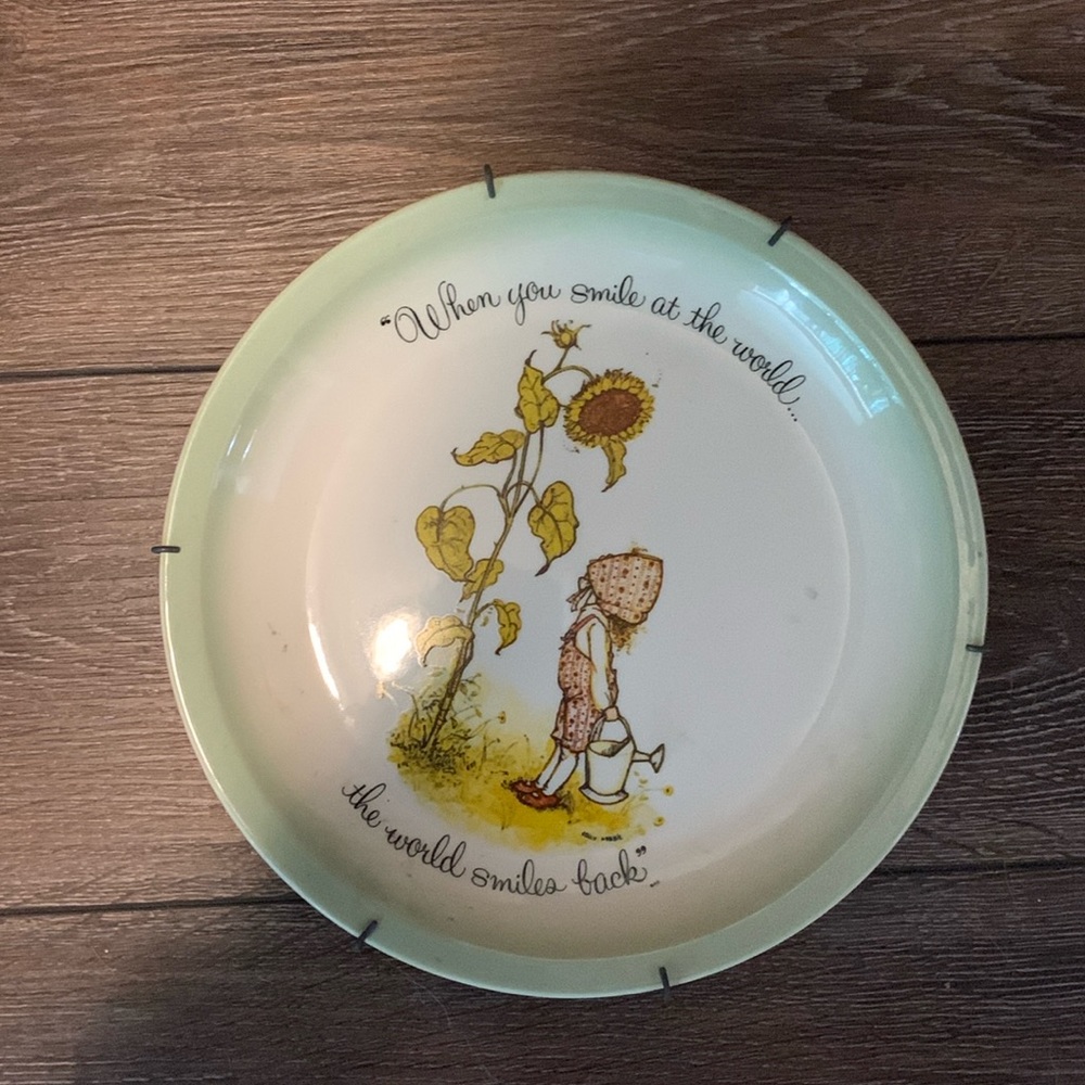 Vintage Holly, hobby, collectors plate